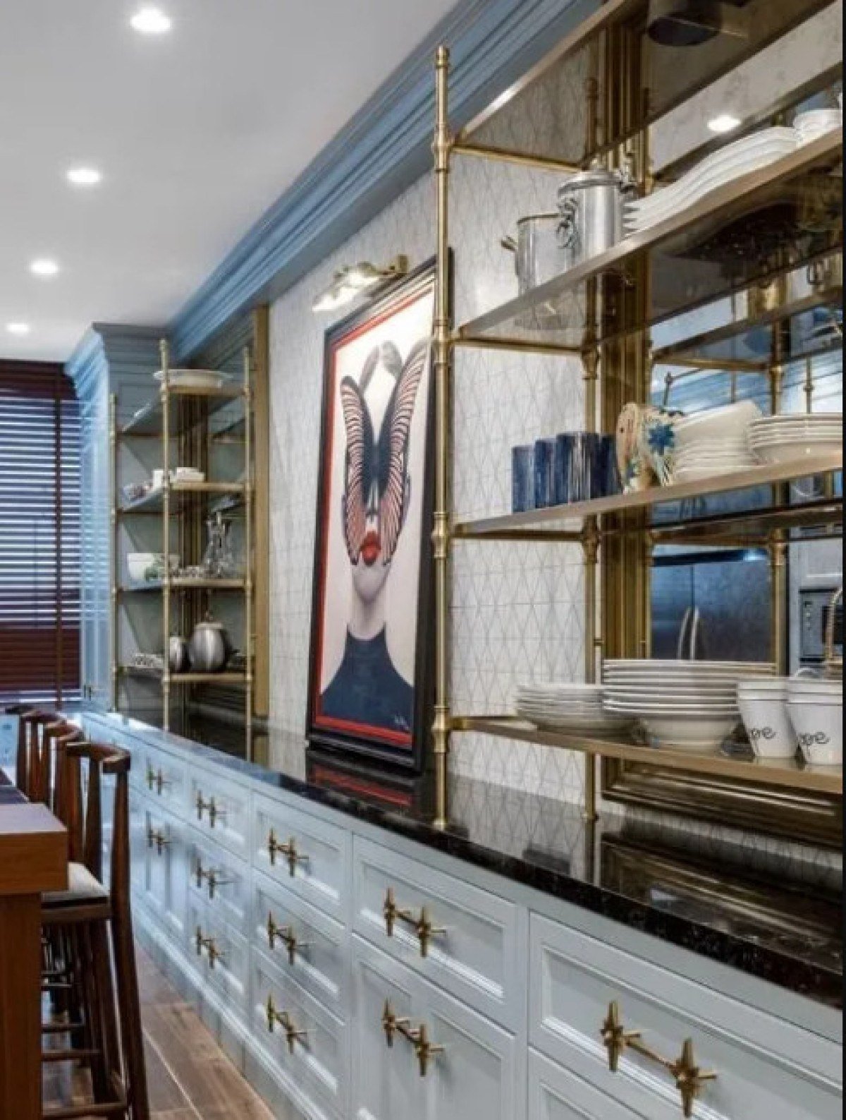 Manken Çağla Şıkel’in muhteşem 9 odalı villası göz alıcı!