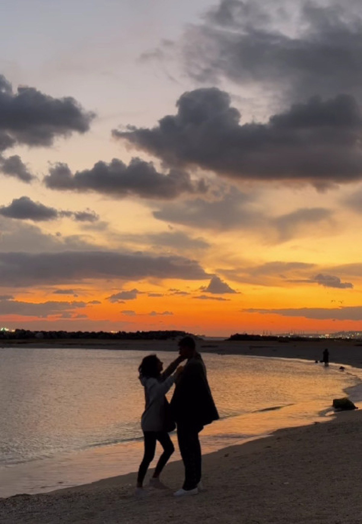 MasterChef Türkiye’nin jüri üyesi Mehmet Şef’in kızı Sude Yalçınkaya, sevgilisiyle yaptığı paylaşımıyla dikkat çekti!