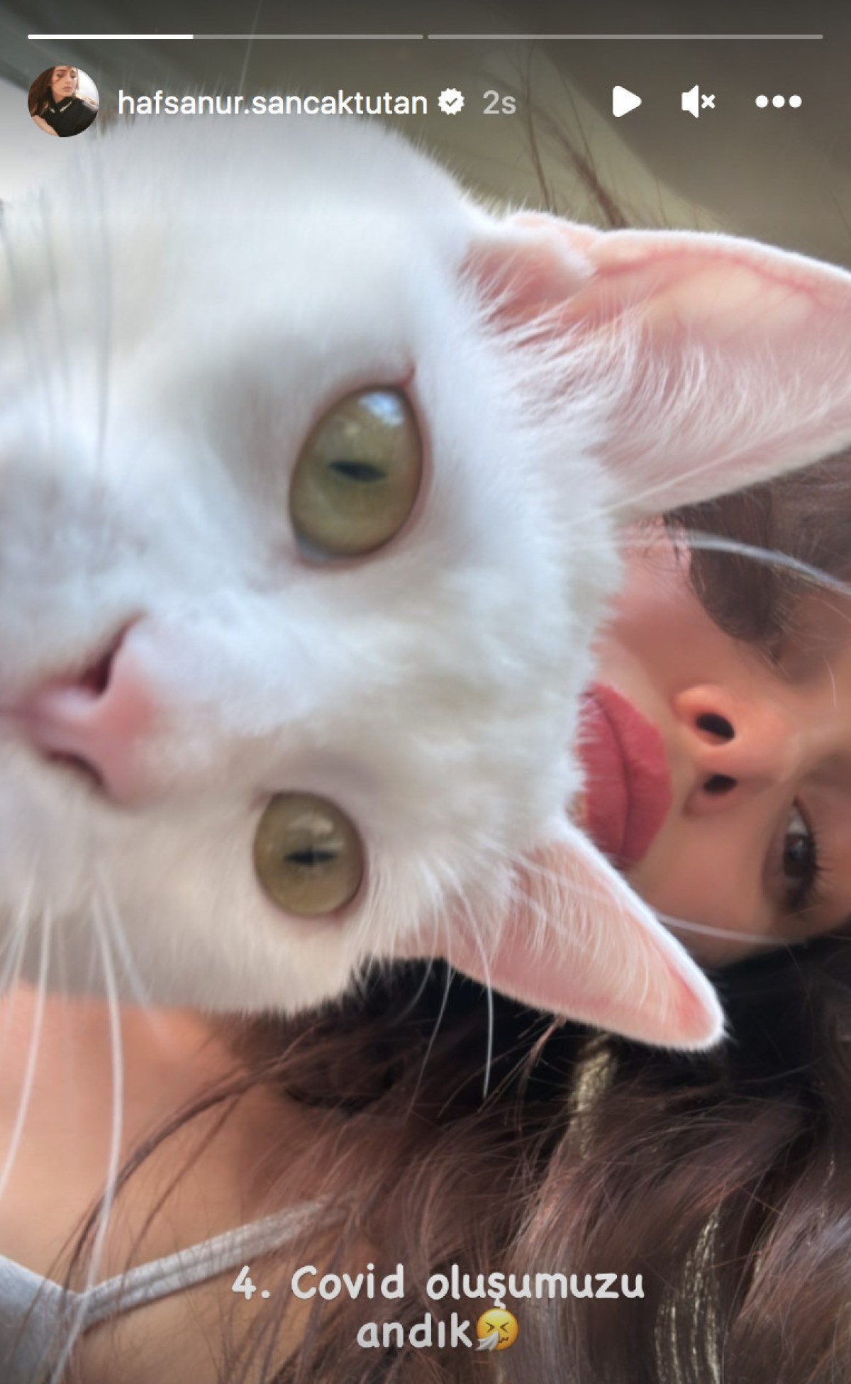 Ünlü dizi oyuncusu Hafsanur Sancaktutan, COVID-19’a yakalandığını duyurdu!