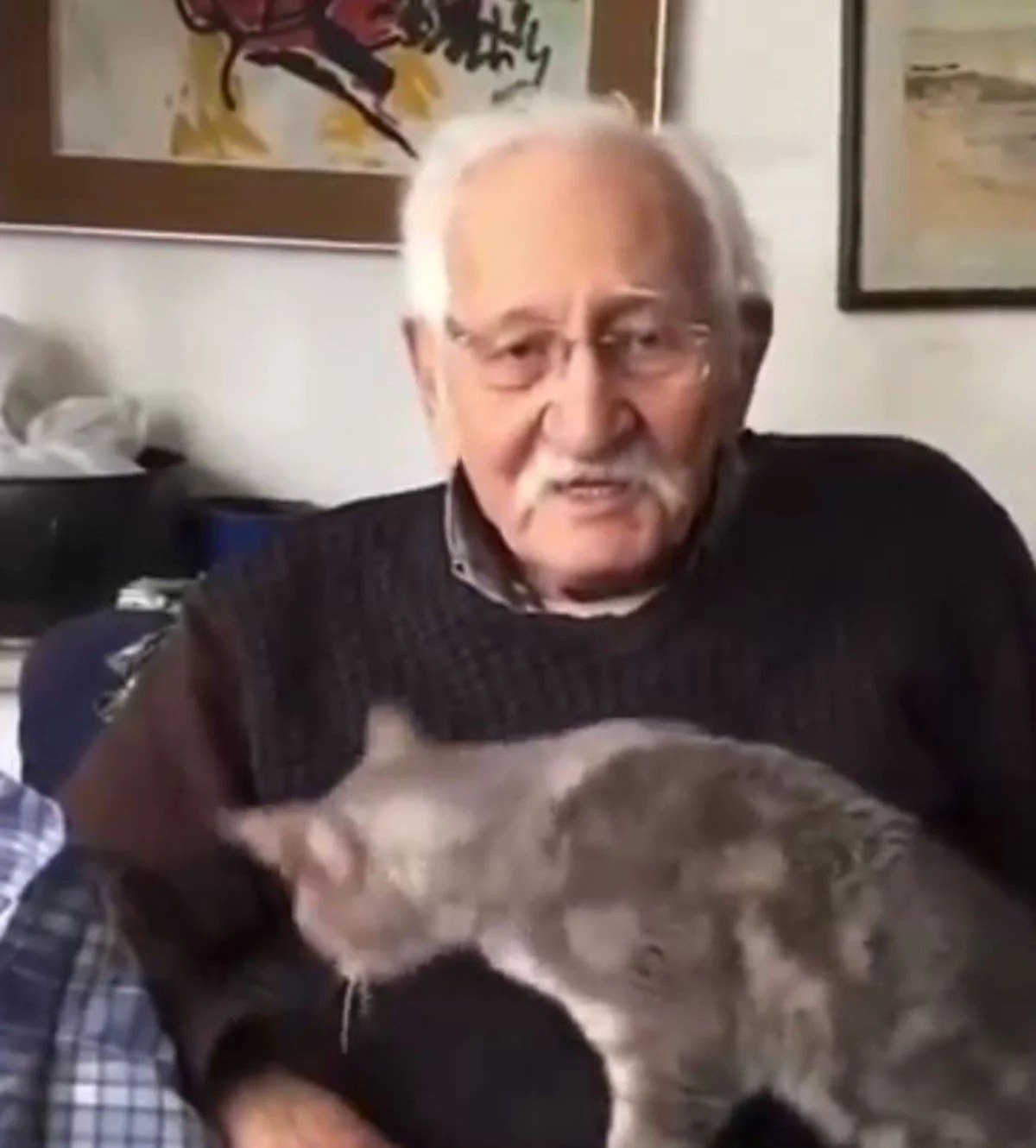 Yabancı Damat dizisinin Memik dedesi Arif Erkin Güzelbeyoğlu’nun son paylaşımıyla duyguları…