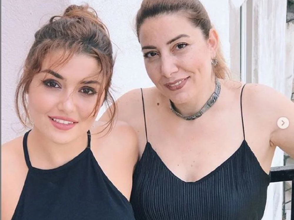Hande Erçel annesine olan özlemini dile getirdi