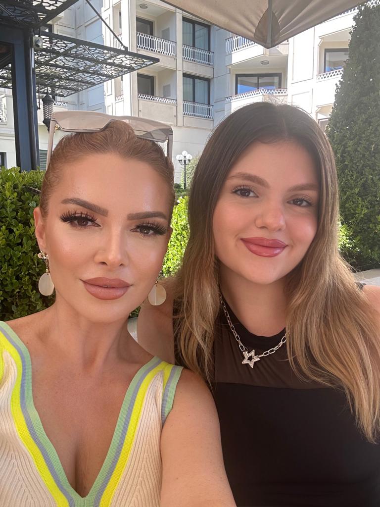 Pınar Eliçe kızının doğum gününü kutladı