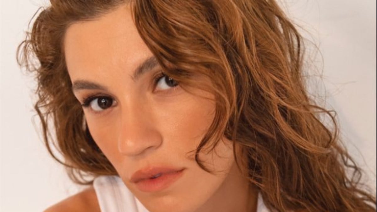 Yüsra Geyik Yürek Hoplattı